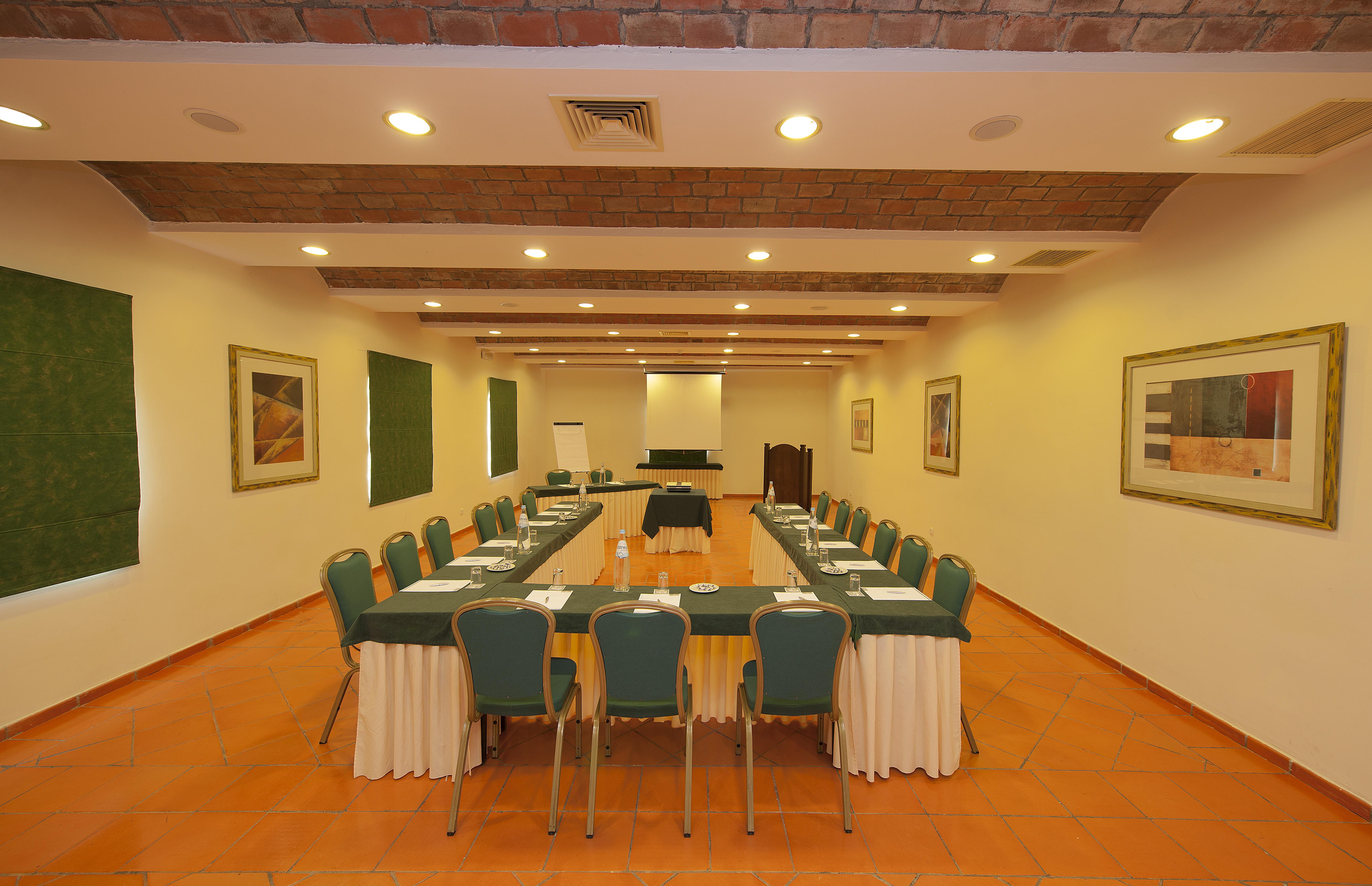 Vila Gale Alentejo Vineyard - Clube De Campo Albernoa Bagian luar foto